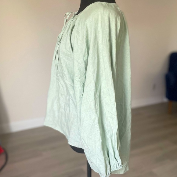 Light Sage Green Long Sleeve Blouse Top - Picture 3 of 11